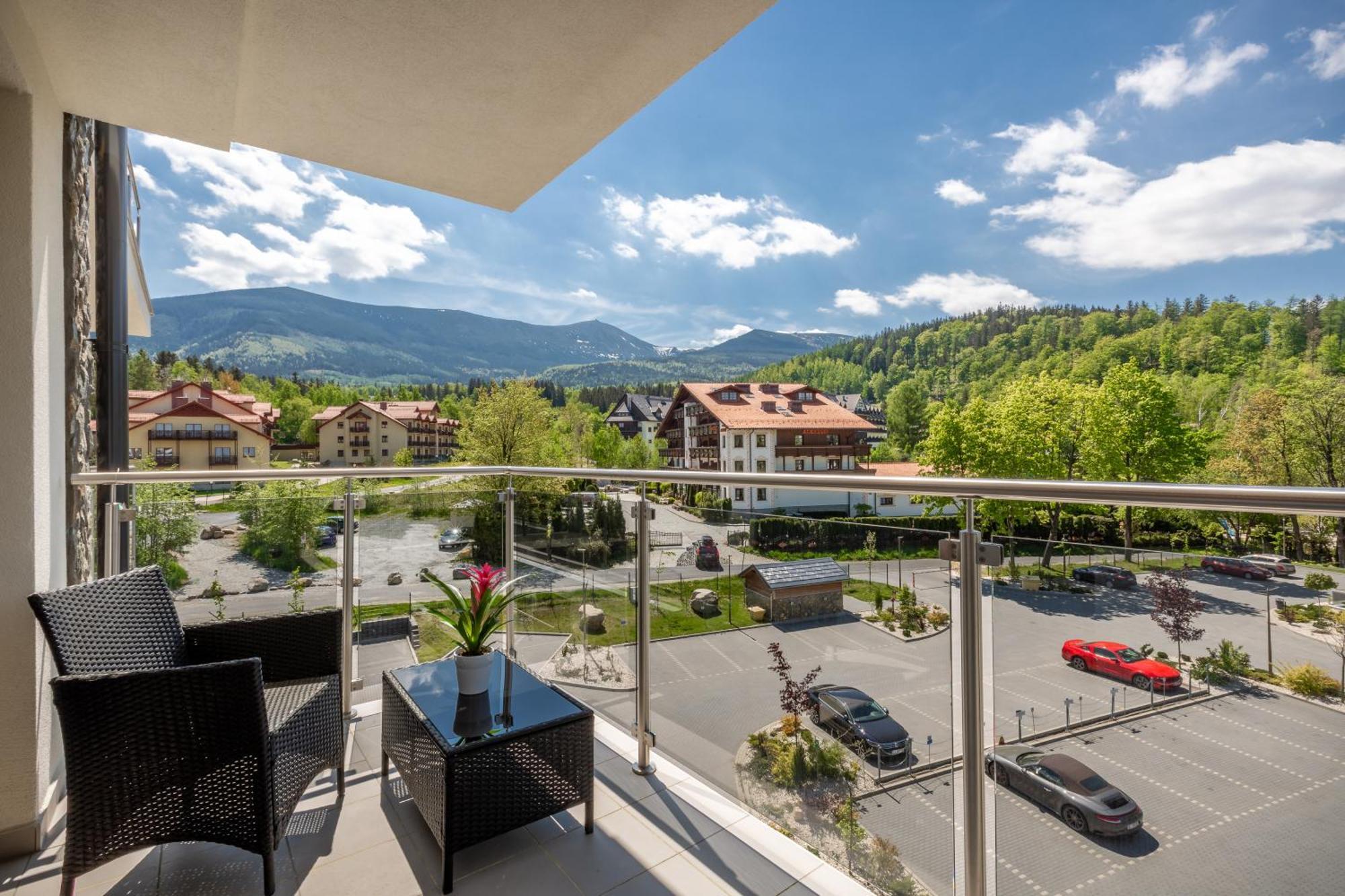 Apartamenty Bluesky - Ogrodnicza 7 I 9 - Z Widokiem Na Gory, W Zielonej Okolicy, Blisko Centrum I Atrakcji Karpacza Zimmer foto